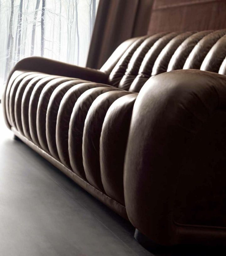 Victor Sofa, Corte Zari