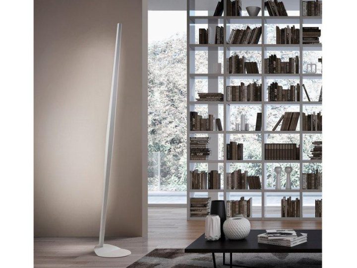 Viisi Floor Lamp, Panzeri