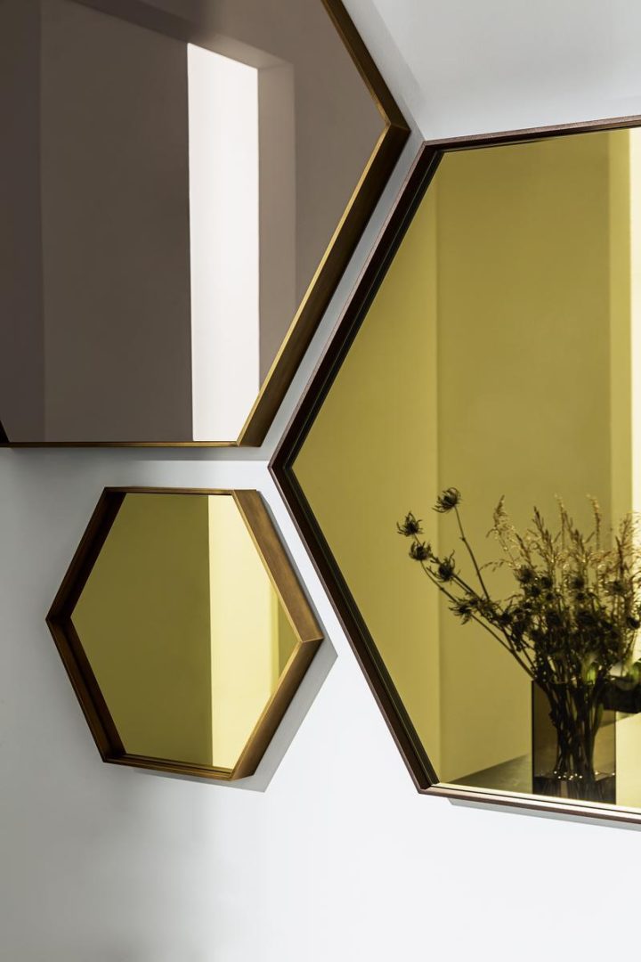 Visual Hexagonal Mirror, Sovet