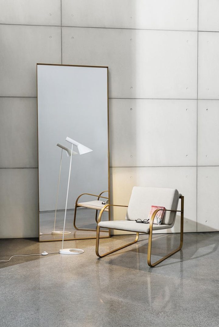 Visual Rectangular Mirror, Sovet