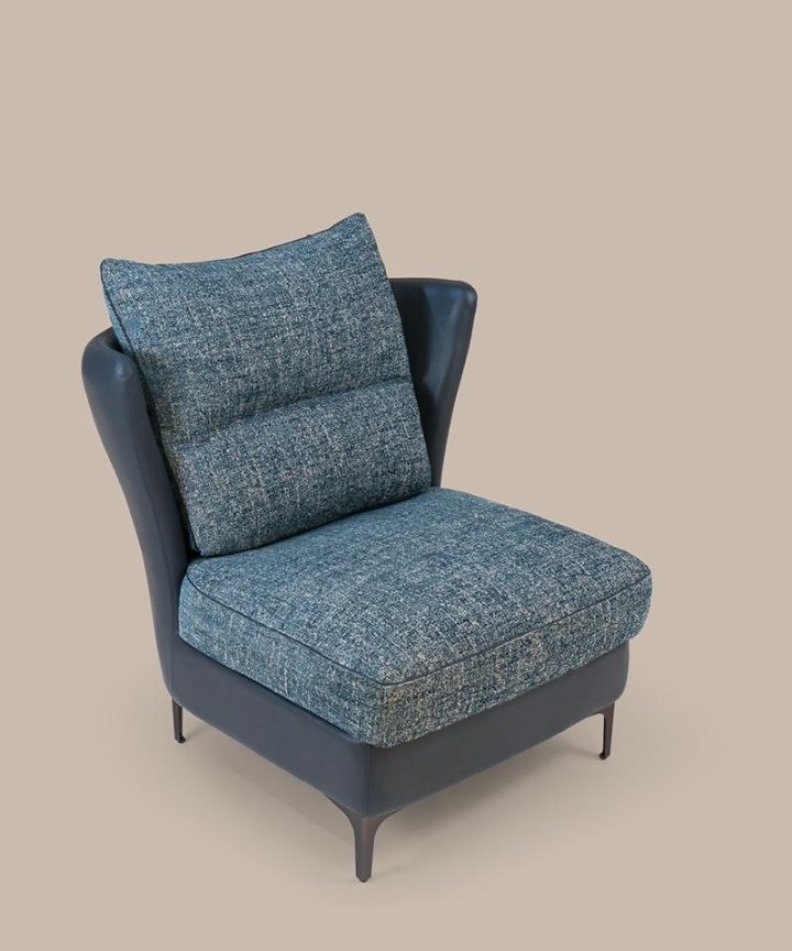 Voltaire Armchair, Borzalino