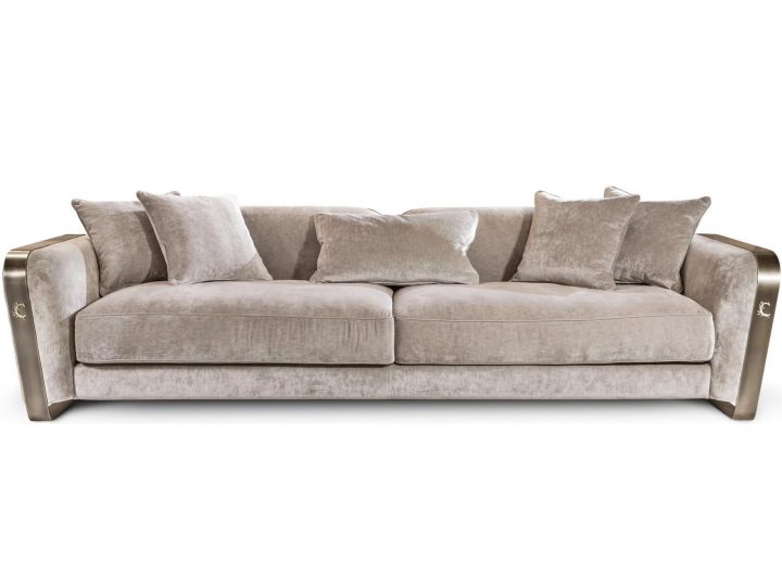 Voyage Sofa, Cantori