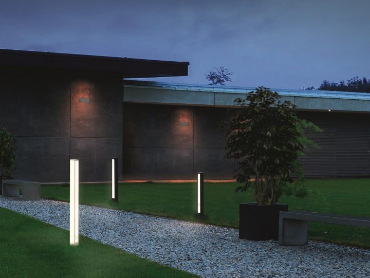 Walking Focus Bollard Light, Artemide