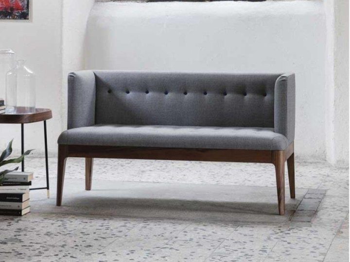 Wendy Small Sofa, Porada