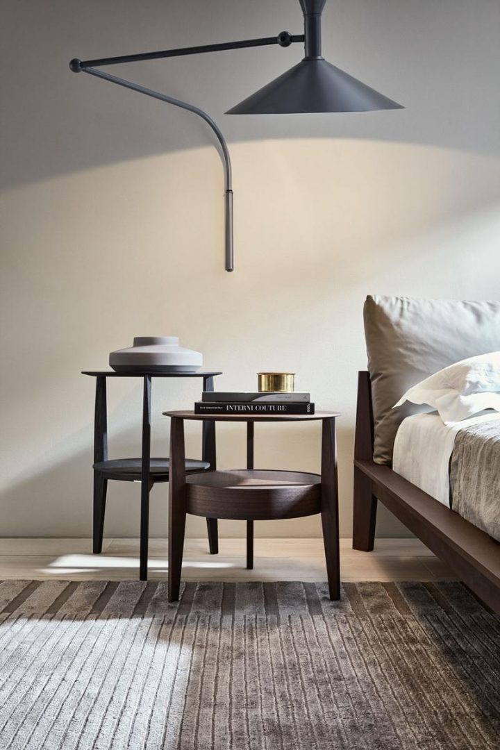 When Bedside Table, Molteni