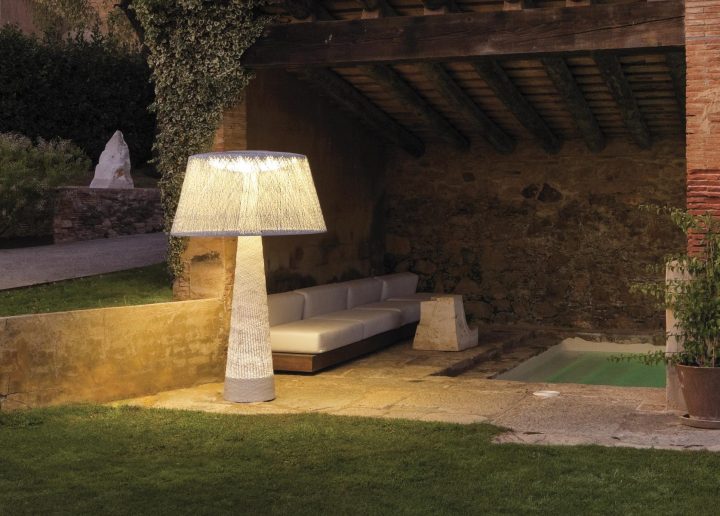 Wind 4062 4067 Outdoor Floor Lamp, Vibia