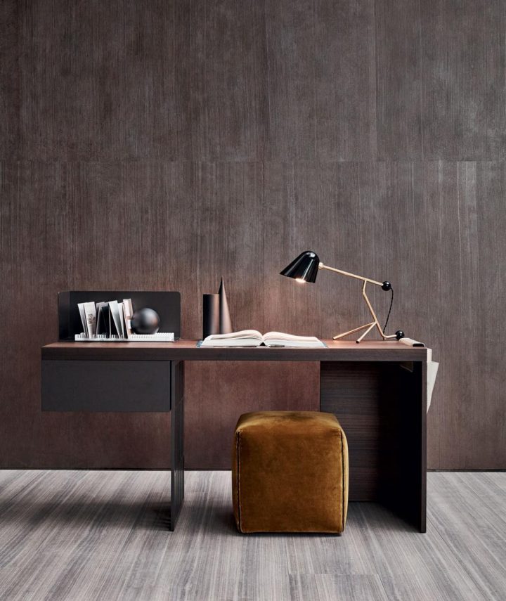 Scriba Writing Desk, Molteni