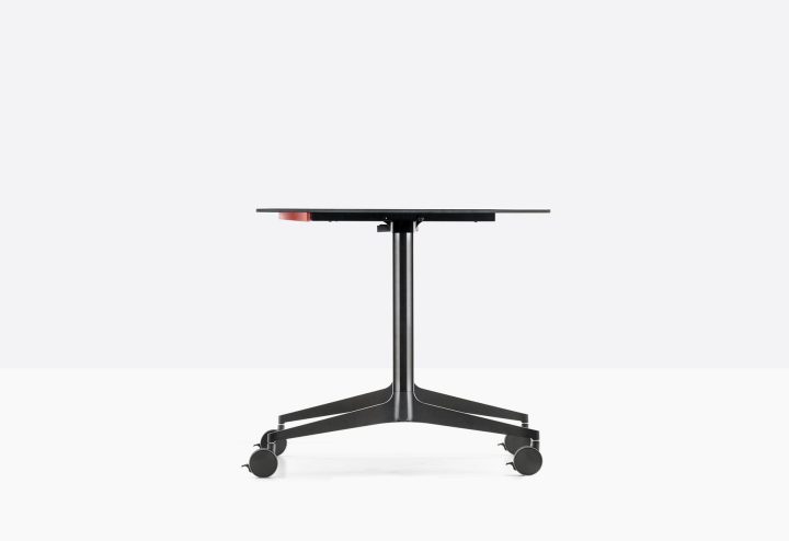 Ypsilon Tilting Office Desk, Pedrali