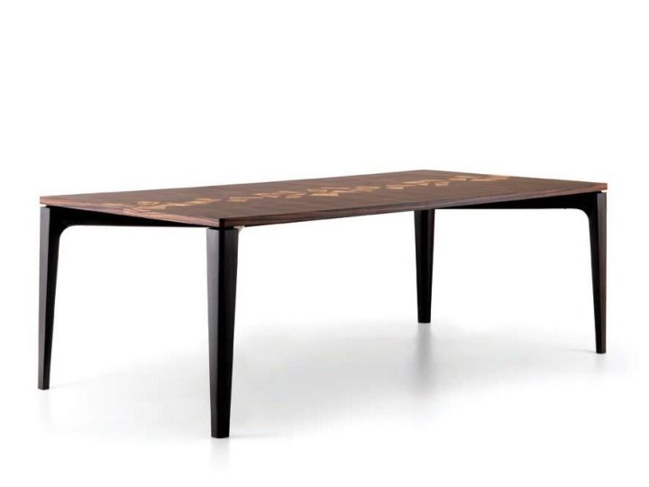 Zarafa Table, Grilli