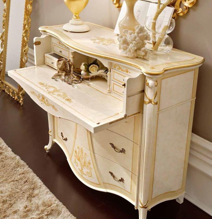 Principessa bedroom set by Signorini Coco