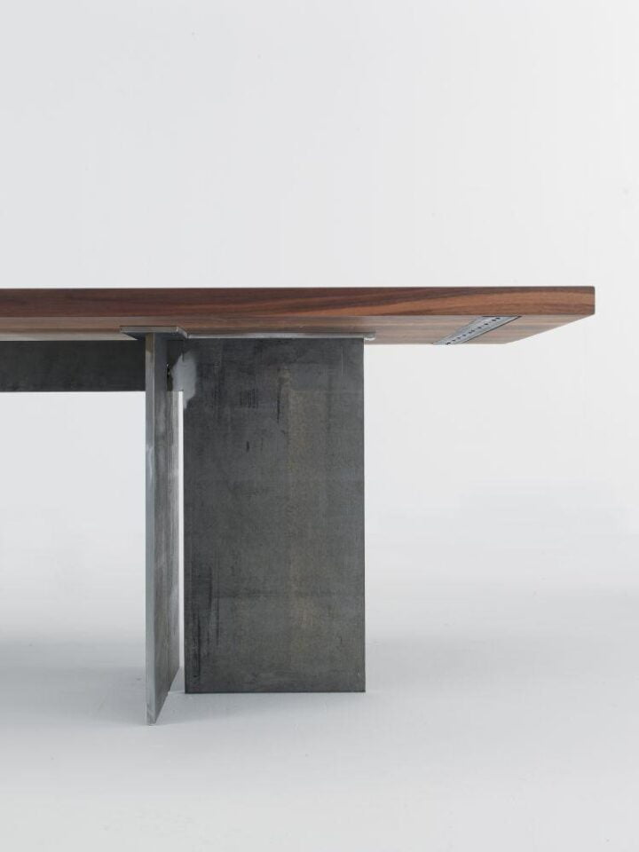 Gualtiero table by Riva 1920