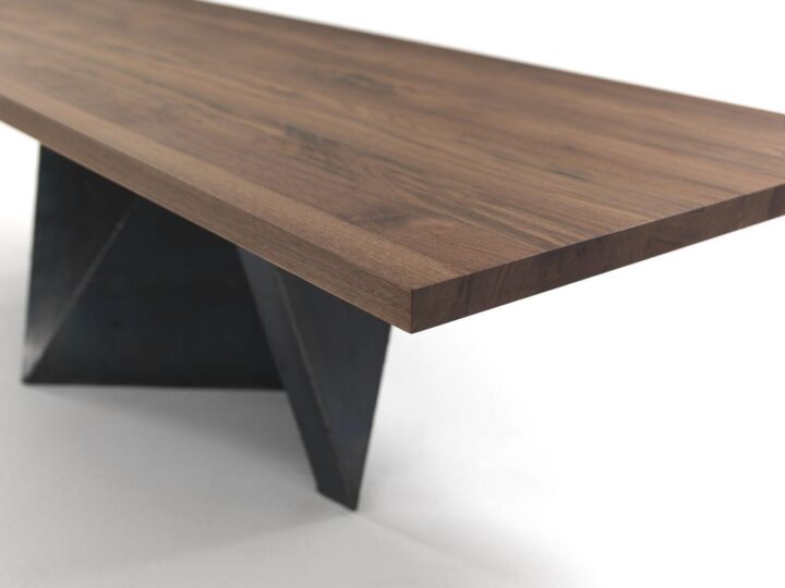 Ooki table by Riva 1920