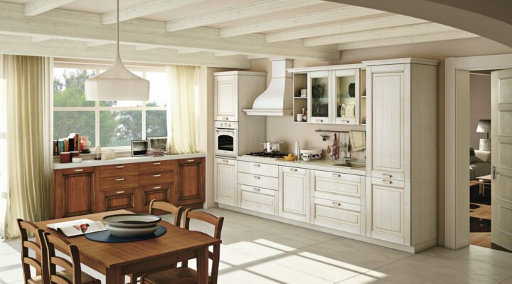 Oprah - wood kitchen with handles | Creo kitchens