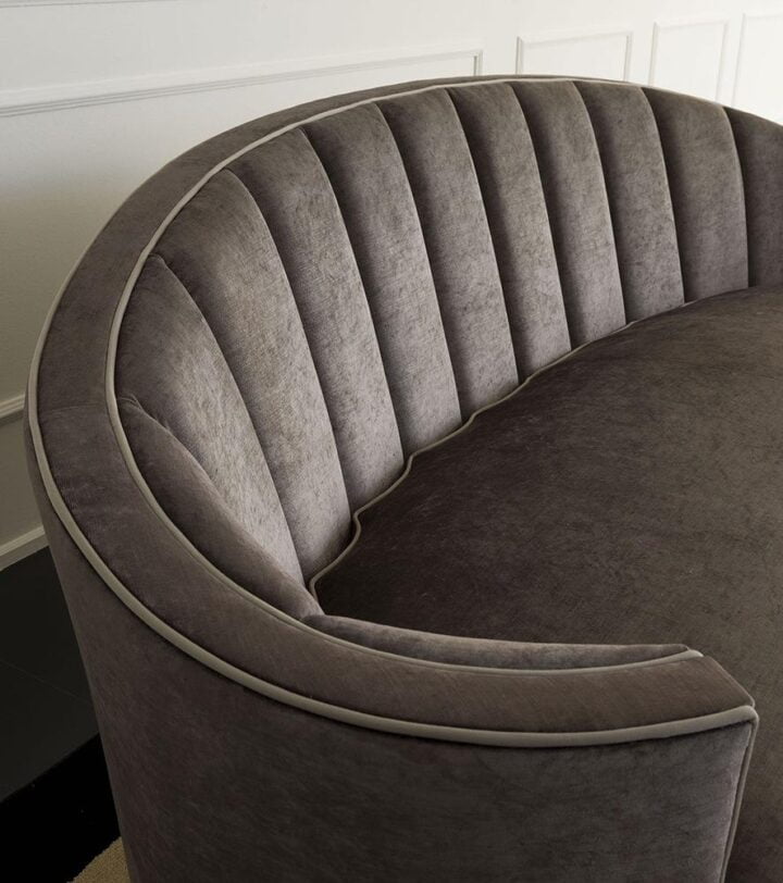 Eliodoro - curved velvet sofa | Galimberti Nino