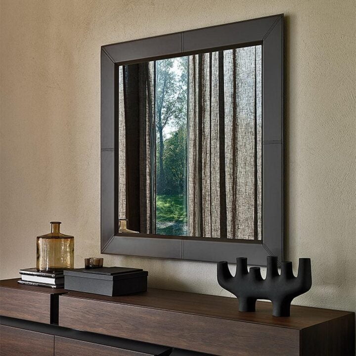 Photo - rectangular leather mirror | Cattelan Italia