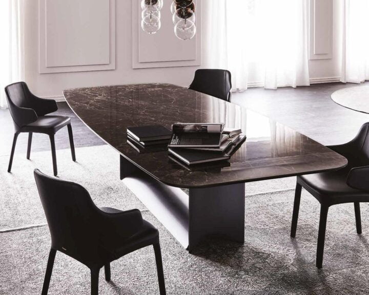 Dragon - oval metal table | Cattelan Italia