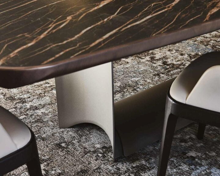 Dragon - oval metal table | Cattelan Italia