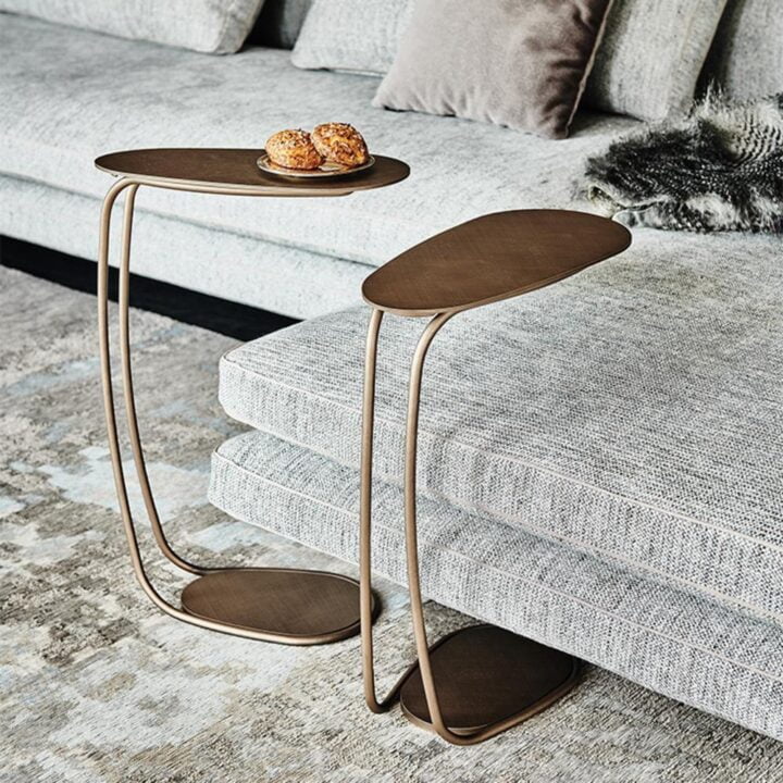 Yago - oval metal coffee table | Cattelan Italia