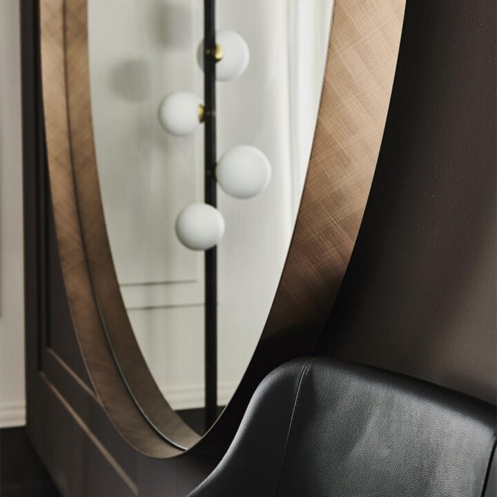 Wish Magnum - round metal mirror | Cattelan Italia