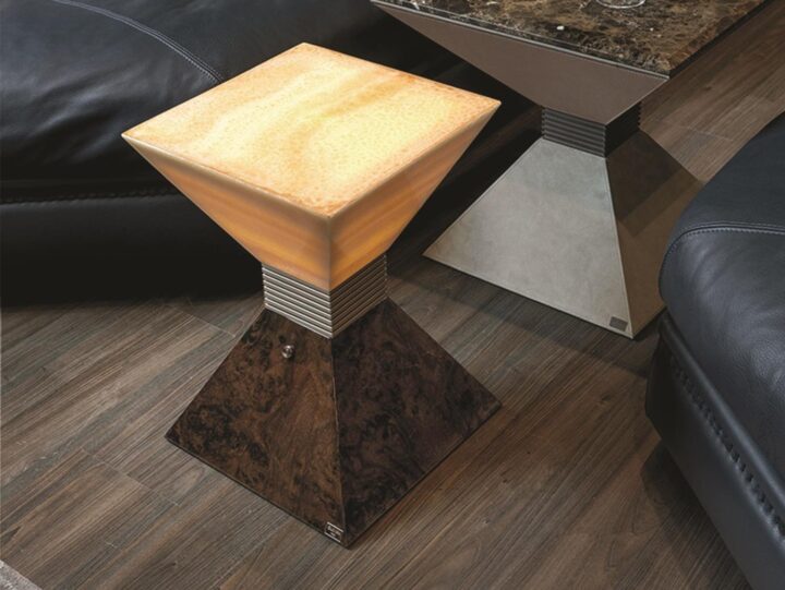 Andy - square leather coffee table | Longhi