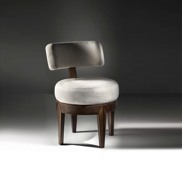 Giuditta - wood chair | Annibale Colombo