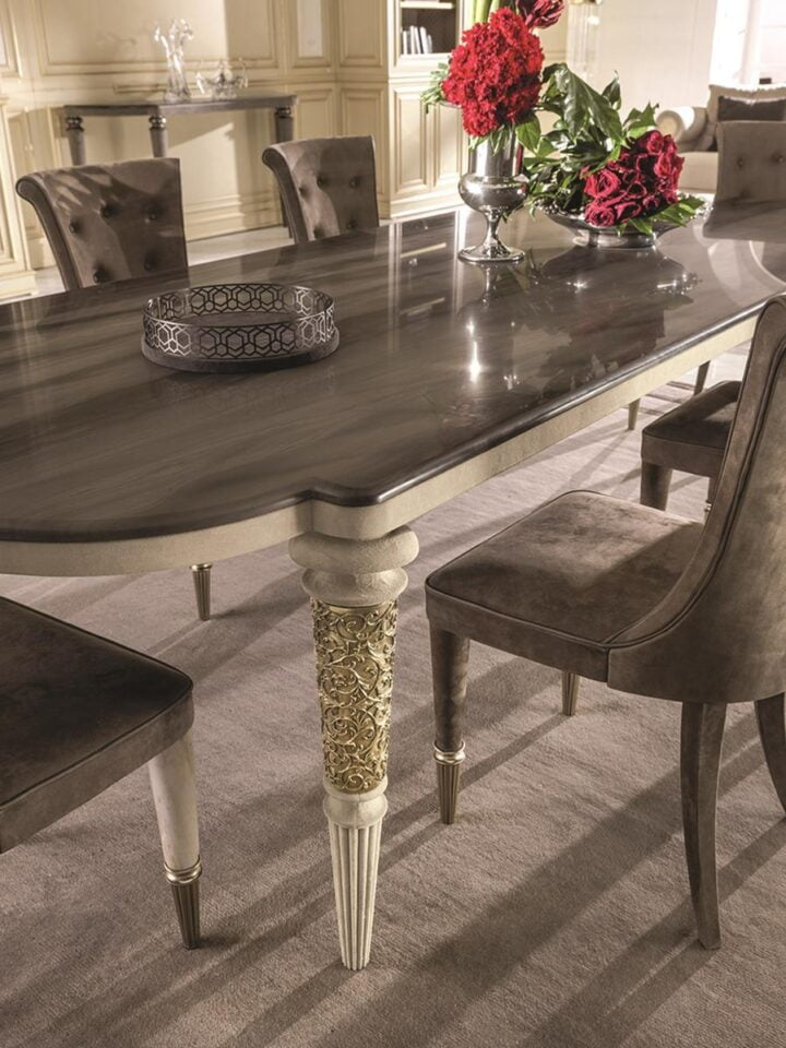 Layton - oval leather table | Longhi