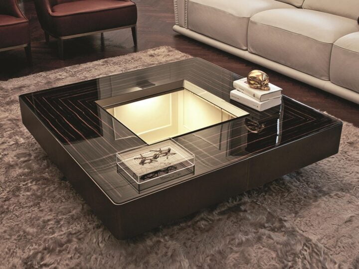 Lord - square leather coffee table | Longhi